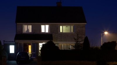 UK households urged to avoid setting lights on timer before holiday