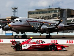 Formula E Seeks Female Drivers Back on Track, But Challenges Remain
