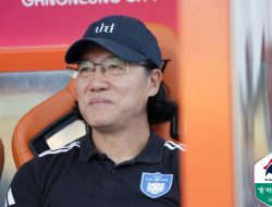 Coach Kim Pan-gon’s Two-Month Winless Streak Disappoints as Team Turns Positive